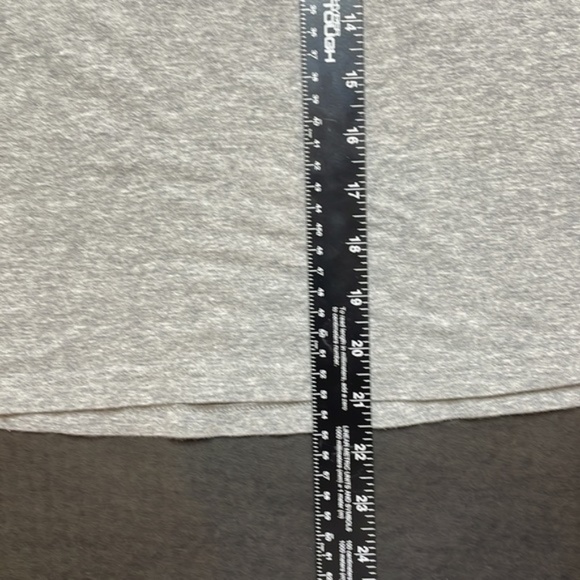 Women's Softball "LOVE" Shirt Size Small - Picture 4 of 5